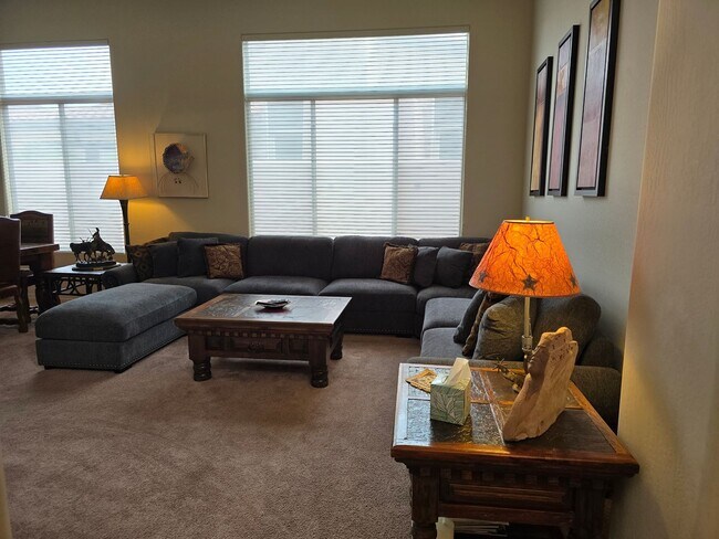 Building Photo - Furnished, Long-Term Rental - 6-12 Month Lease Option