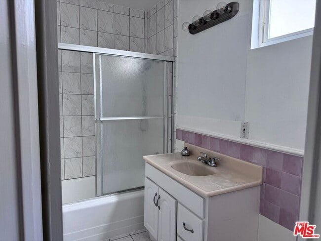 Building Photo - 1101 Euclid St