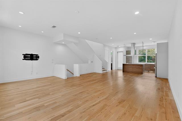 Building Photo - 4920 Lexington Ct