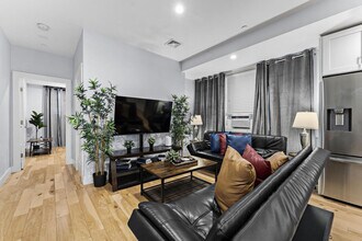 Building Photo - 1011 Bennington St