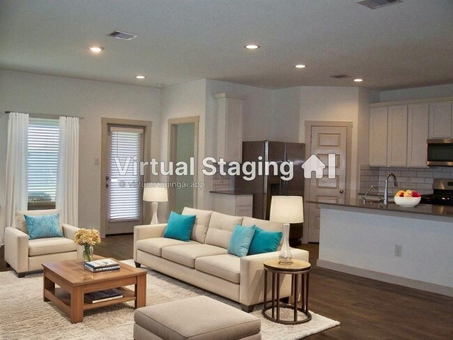 Building Photo - 819 Teal Moon Dr