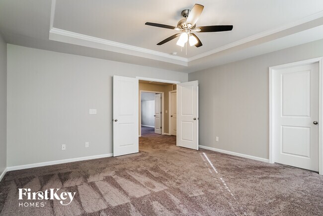 Building Photo - 7224 Laurelshire Dr