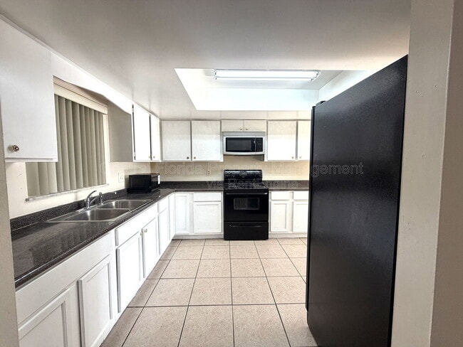 Building Photo - 1826 Mulberrywood Ct