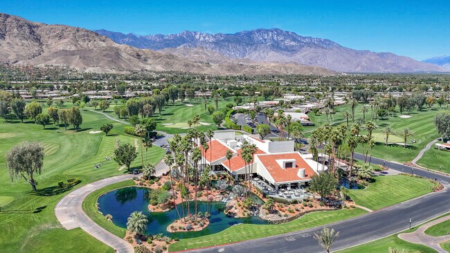 Building Photo - 24 Columbia Dr