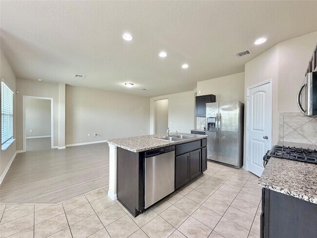 Building Photo - 1416 Fort Dessau Rd