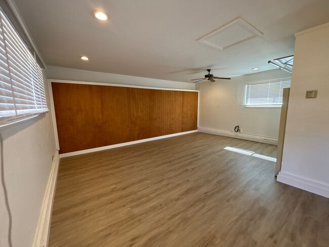 Building Photo - 1419 Yolanda Ct