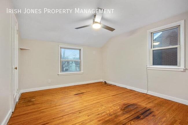 Building Photo - 15 Arbour Ln