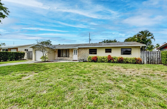 Building Photo - 4163 NW 2nd Ct