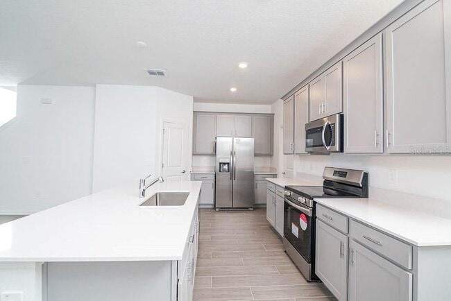 Building Photo - 6008 Blissful St