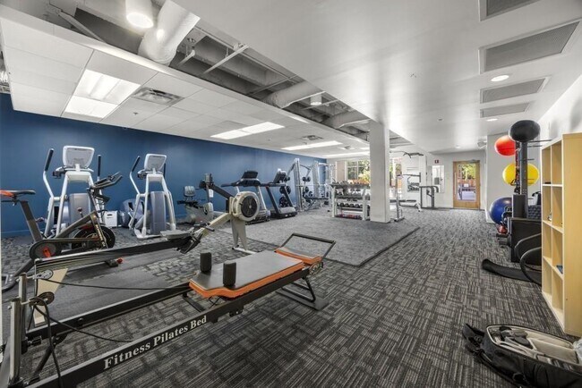 Building Photo - 878 Peachtree St NE