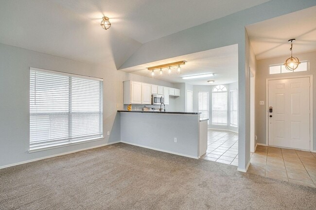 Building Photo - Great Rental in Marine Creek Heights- 3 Bed, 2 Bath- Eagle Mountain Saginaw ISD- 76135