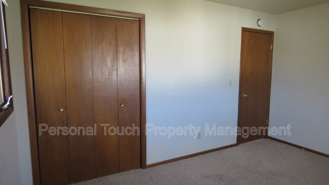 Building Photo - 1346 17th St S