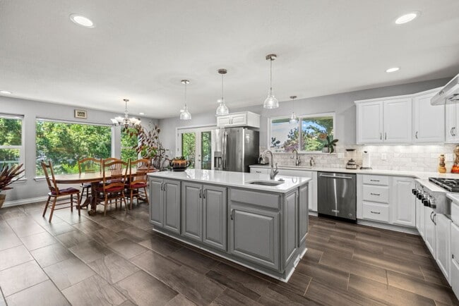 Building Photo - 1781 Quail Ridge Dr