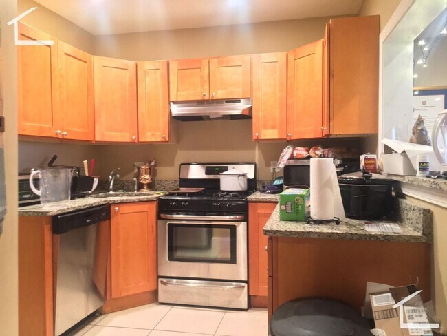 Building Photo - 9/1/26 No Fee! Sunny top floor 4BR/1BA with heat/hot water inc!