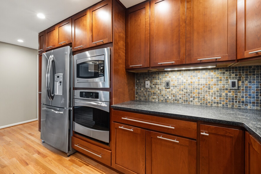 Building Photo - 19515 Fremont Ave N