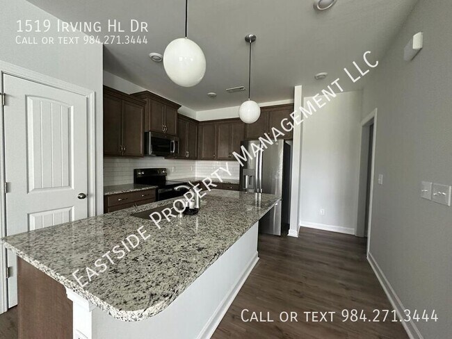 Building Photo - 1519 Irving Hl Dr