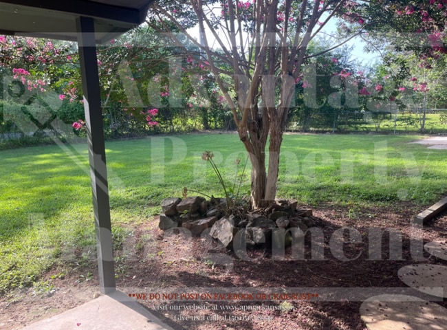 Building Photo - 127 Oaklawn Dr