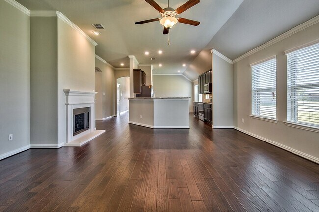 Building Photo - 304 Callaghan Dr
