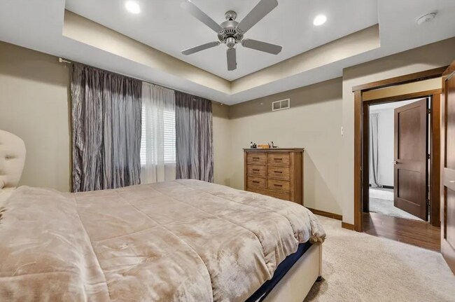 Building Photo - 1253 Turnberry Dr SE