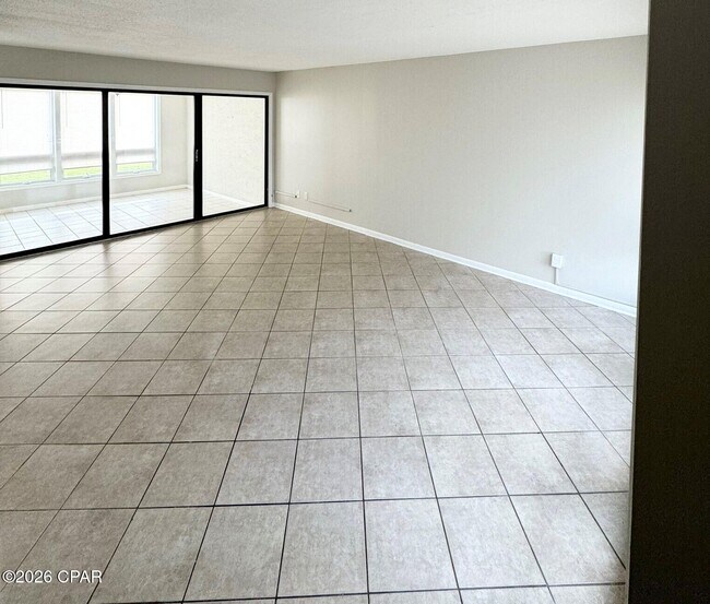 Building Photo - 4305 Bay Point Rd