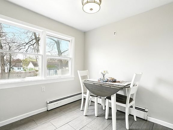 Building Photo - 52 Boulay Cir