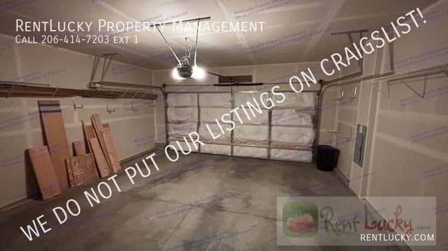 Building Photo - 9441 Country Hollow Dr E