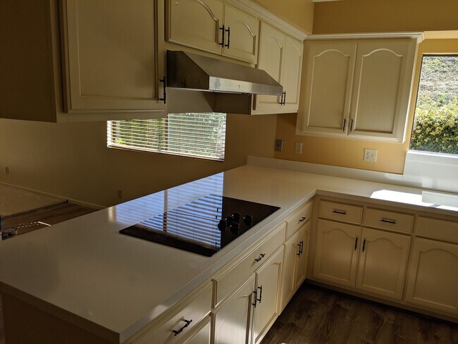 Building Photo - 203 Patricia Ct