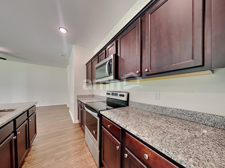 Building Photo - 130 Orion Way