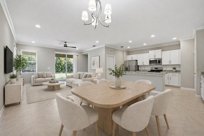 Building Photo - 4010 Tomoka Dr