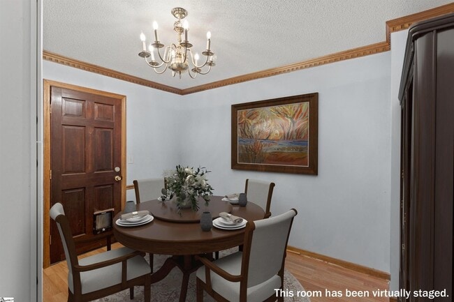 Building Photo - 405 Creek Dr