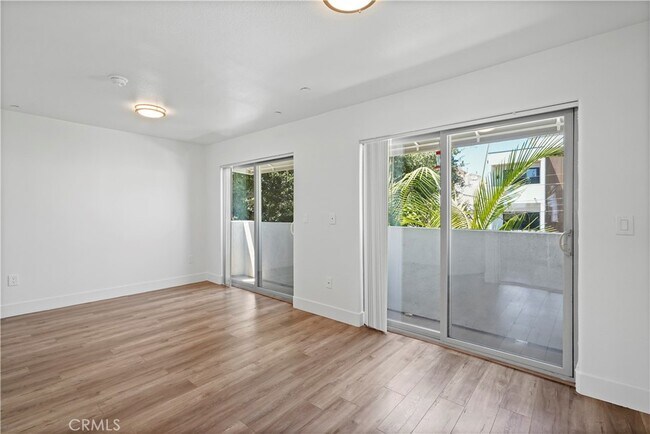 Building Photo - 11312 Huston St