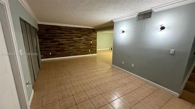 Building Photo - 15430 SW 81st Cir Ln