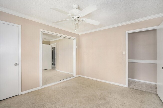 Building Photo - 16900 Wellborne Rd