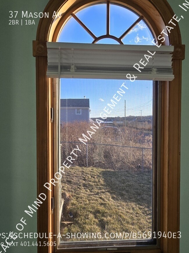 Building Photo - 37 Mason Ave