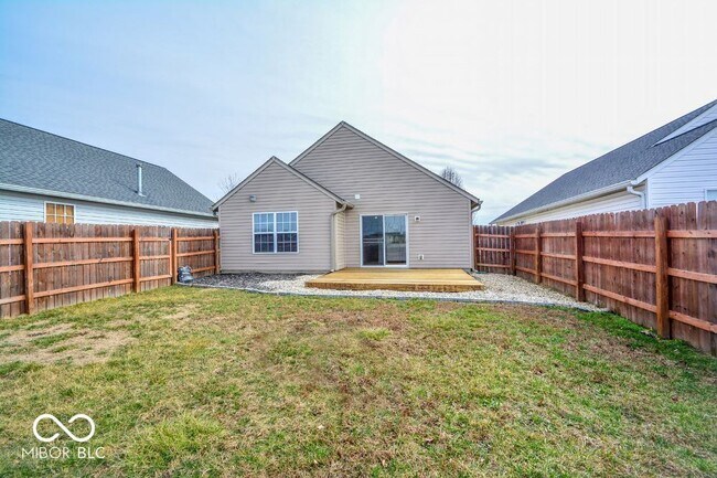 Building Photo - 1994 Falcon Ct