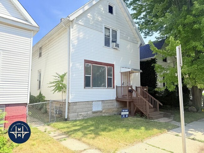 Building Photo - 1140 N 50th Pl