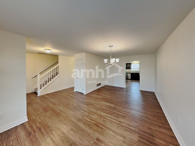 Building Photo - 629 Lanning St