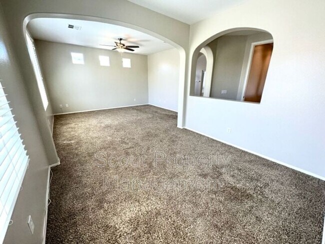 Building Photo - 45602 Magnolia Pl