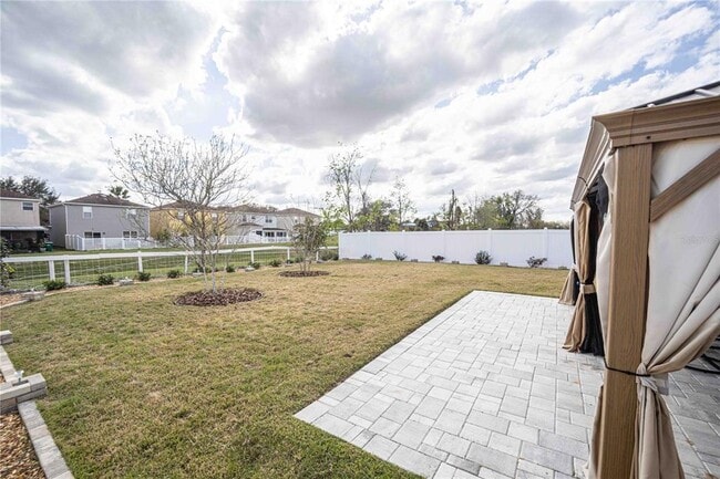 Building Photo - 4995 NE 125th Lp