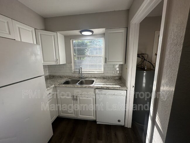 Building Photo - 4135 Old Rd 37