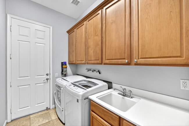 Building Photo - 80586 Camino Santa Juliana