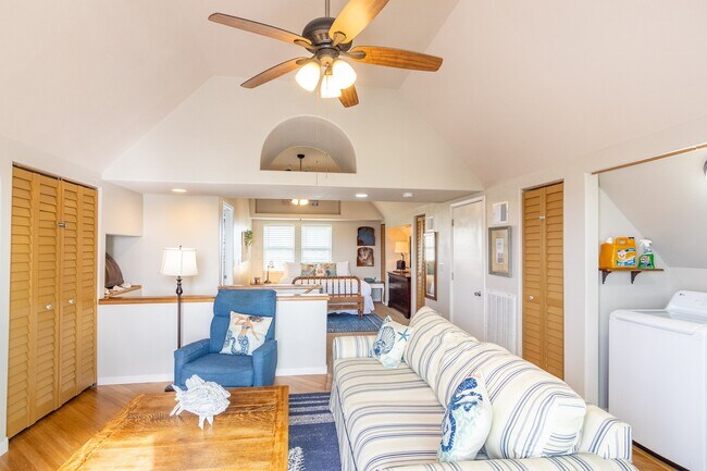 Building Photo - 16518 Jean Lafitte Rd