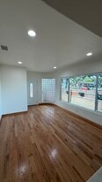 Building Photo - 4371 Overland Ave