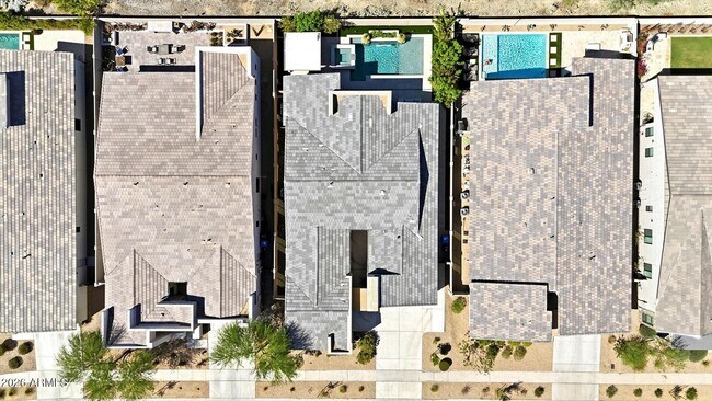Building Photo - 1118 E Paseo Way