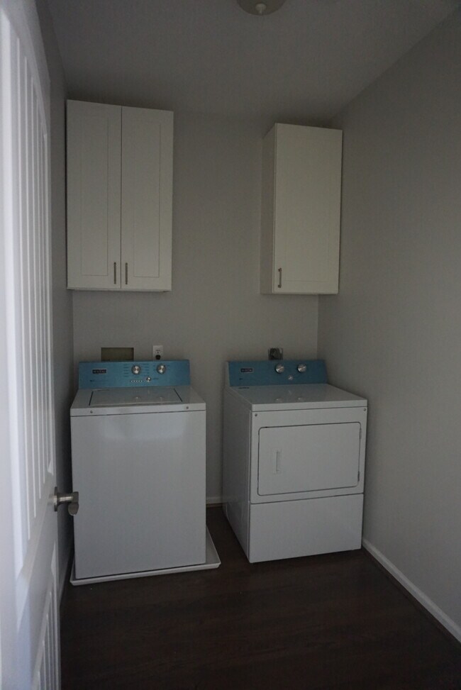 Building Photo - 612 Tiffany Dr