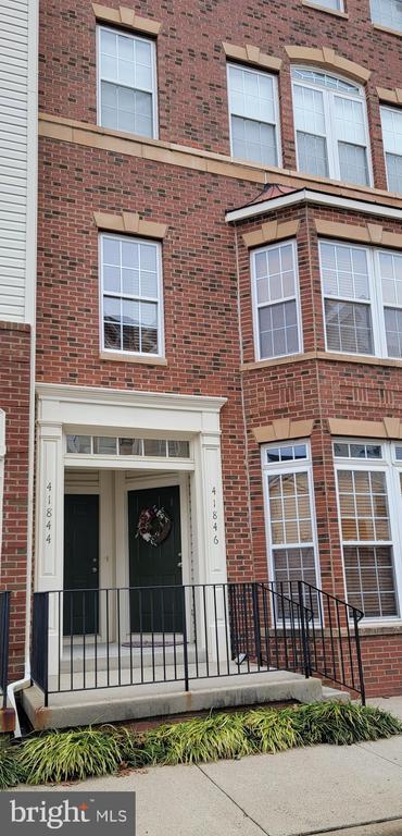 Primary Photo - 41846 Inspiration Terrace