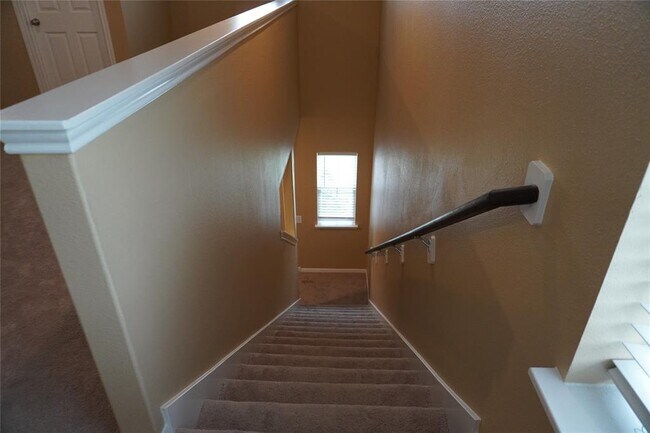 Building Photo - 14503 Overland Pass