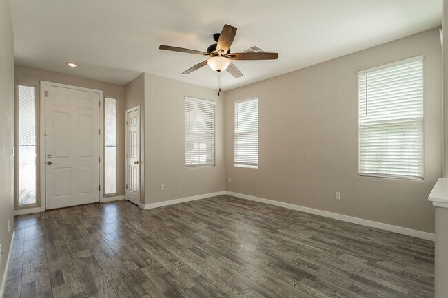 Building Photo - 4 Bedroom in Mts Edge