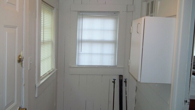 Building Photo - 206 Hudson St