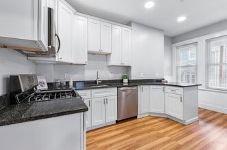 Building Photo - 22 Auburn St